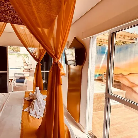 Suites Em Cantos Do Mundo, Encontre Paz Nessa Micro Regiao Ecologica, Proximo As Praias Do Guaiuba E Do Tombo Guarujá Exterior photo